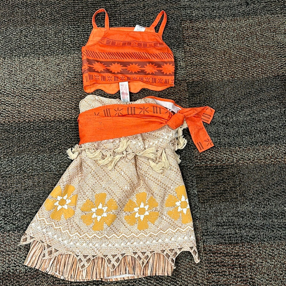 Disneys Moana costume sz 5/6